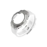 Металл: серебряный корпус, фторкаучук: белый ремешок