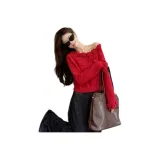 Красный трикотаж