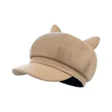 Бежевый, кошка, ухо, буква, восьмиугольная кепка