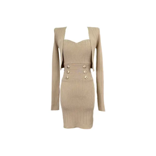 Udon House Женские Комплекты с Юбкой