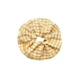 Желтая резинка для волос в клетку