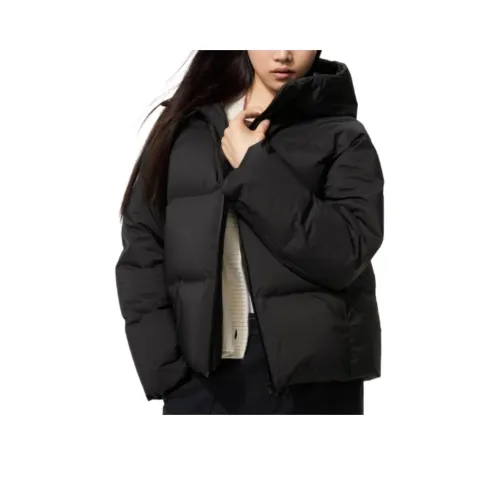 UNIQLO Черный Женский Пуховик