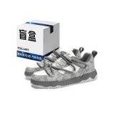 Туманный серый