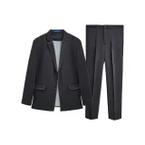 Темно-серый