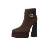 Коричневый