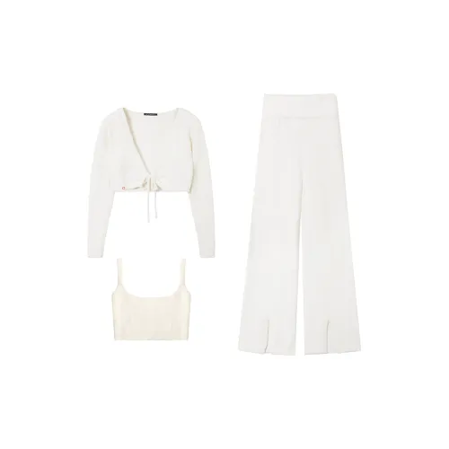 Легкий женский пижамный комплект