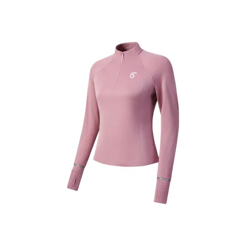 Macondo Женские T-рубашки