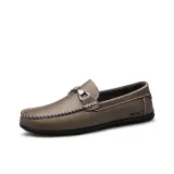 Коричневый