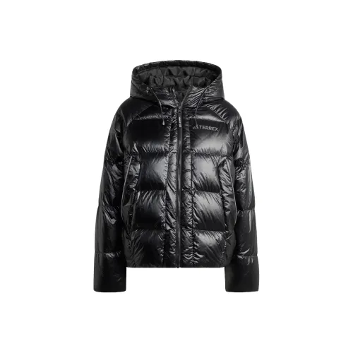 Adidas Terre Пуховики и зимние пальто Женские