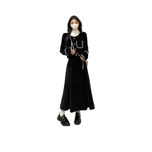 BONAS Женские Комплекты с Юбкой