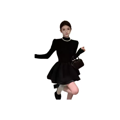 Gentle Welcome Длинное платье с длинными рукавами женское