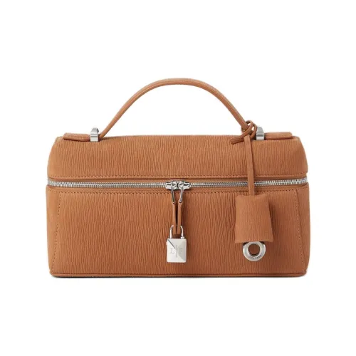 Loro Piana Телячья кожа Сумка Женская Цвет ириски Античное серебро