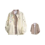 Бежевый пальто + кофейная рубашка в клетку