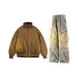 Коричневый топ + желтые грязные штаны