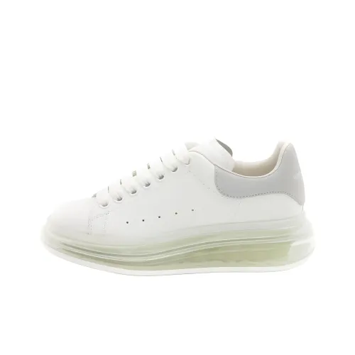 Alexander McQueen Низкие кроссовки для бега женские серебряные