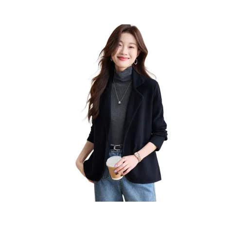 YPUT Черное Женское Короткое Пальто