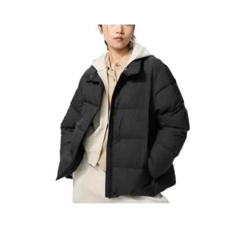 UNIQLO Черный Женский Пуховик