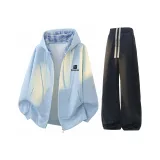 Светло-синий топ + черные штаны