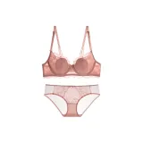 Розовый комплект одежды (нижнее белье + трусы)