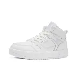 Молочно-белый