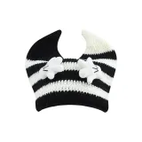Полосы Horn Позиционирование стиля - Черный белый, Теплая шапка с ушами