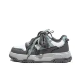 Голубовато-серый