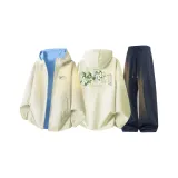 Жёлтый топ + тёмно-синие штаны