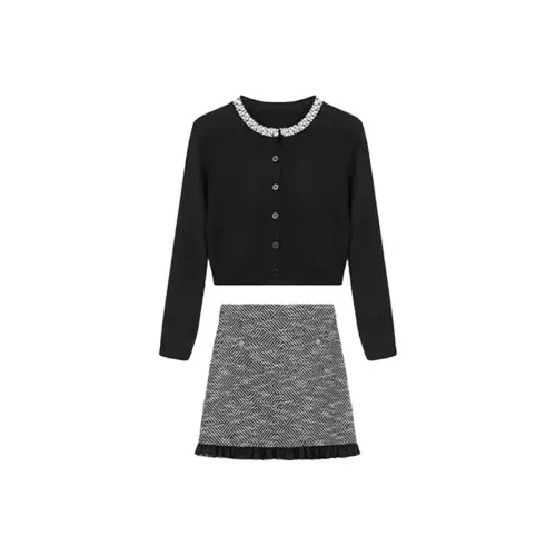 COVT Cropped Tops+Skirt Women's Skirt Sets