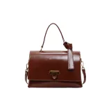 Коричневый