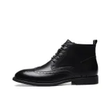 Черная обувь с флисовой подкладкой и утеплением