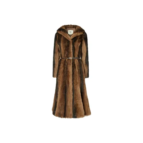 FENDI Коричневый Женские Меховые изделия