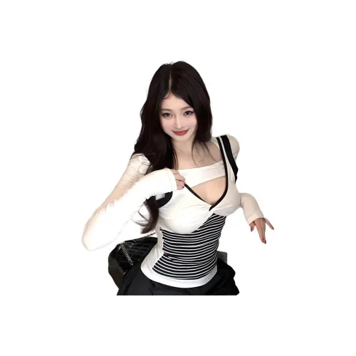 Gentle Welcome Standard T-Shirt Женская