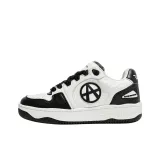 Чёрно-белый