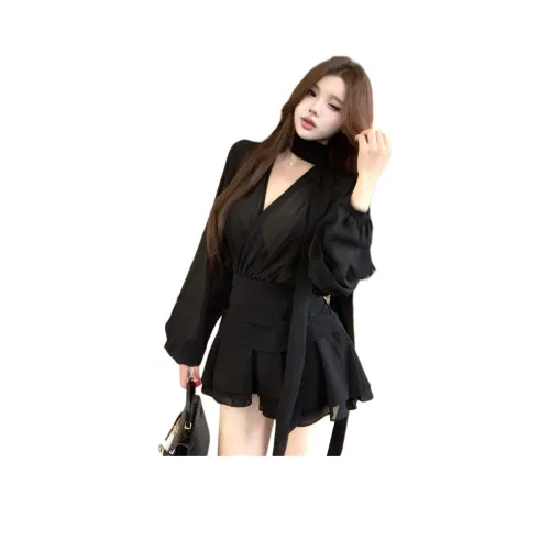 Dale Beauty Long Sleeved Dress Women's