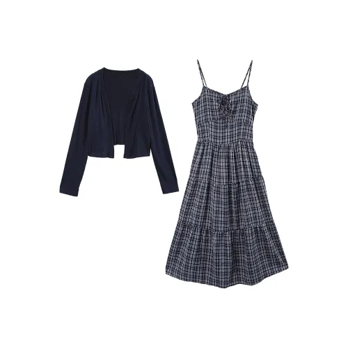 Комплект с юбкой A Paradise For Awakening для женщин