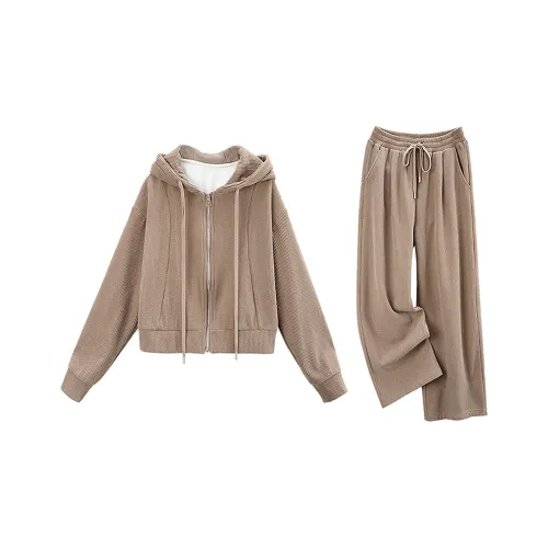 A paradise for awakening Повседневный костюм женский