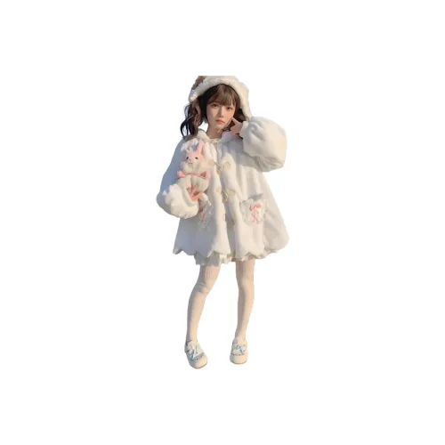 Gentle Welcome Белый Женское Пальто