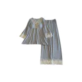 Кремово-голубой