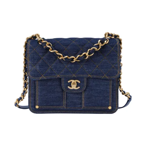 CHANEL Denim Backpack Unisex Worn Denim Blue CHANEL Деним Рюкзак Унисекс Выстиранный Деним Синий