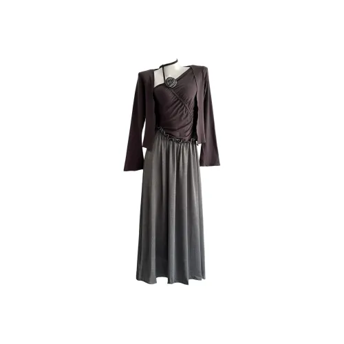 Local Gal Женские Комплекты с Юбкой