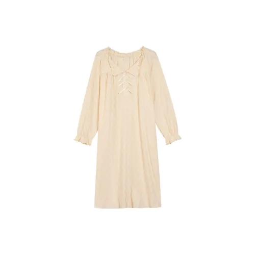 Floating Light Islands Ночная сорочка Женская