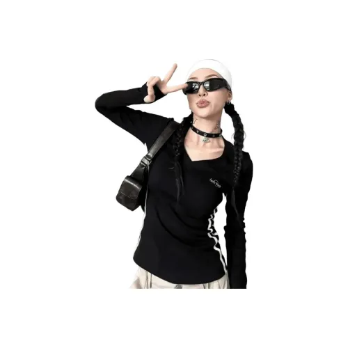 CASTLE WOODS Женские T-рубашки