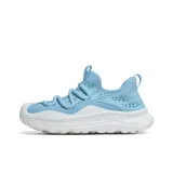 Светло-голубой