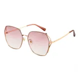 Прозрачно-розовый