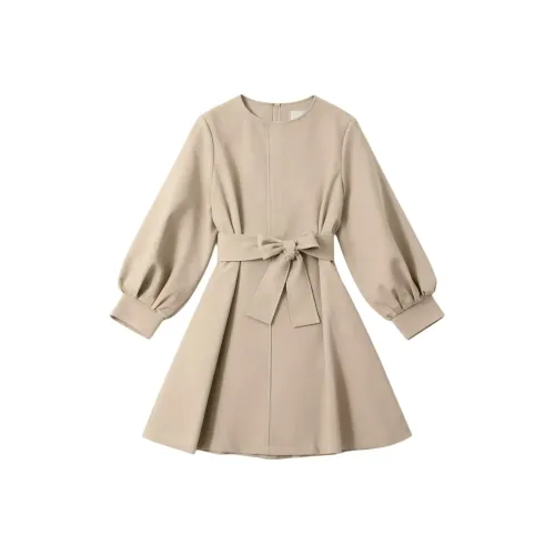 COMMA GIRL Женское пальто