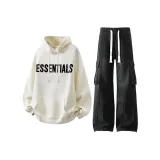 Абрикосовый стандартный свитшот + черные штаны