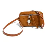 Коричневый