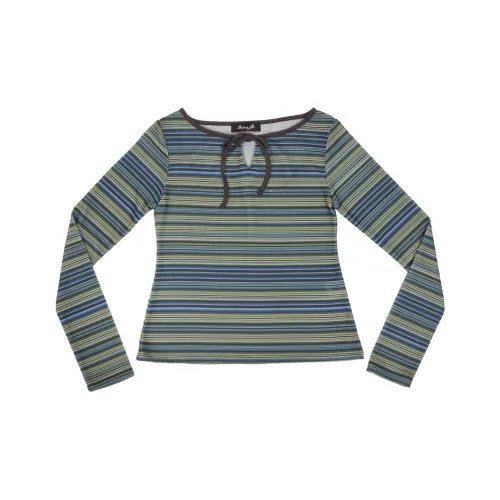 EXPIRED GIRL Стандартная T-рубашка Женская