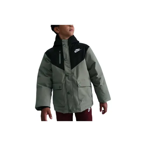 nike Светло-армейский зеленый Kids Куртки