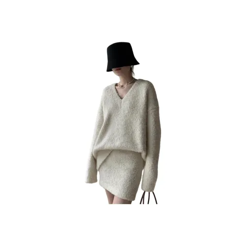 GIUHF Женские Комплекты с Юбкой